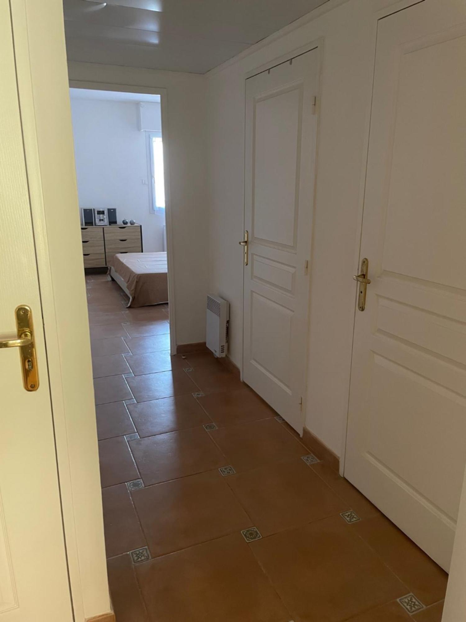 2 Pieces Saint Raphael Renove, Classe 4 Etoiles, 100 M Plages, Piscine, Tennis, Parc, Terrasse, Jardin Privatif Exteriör bild