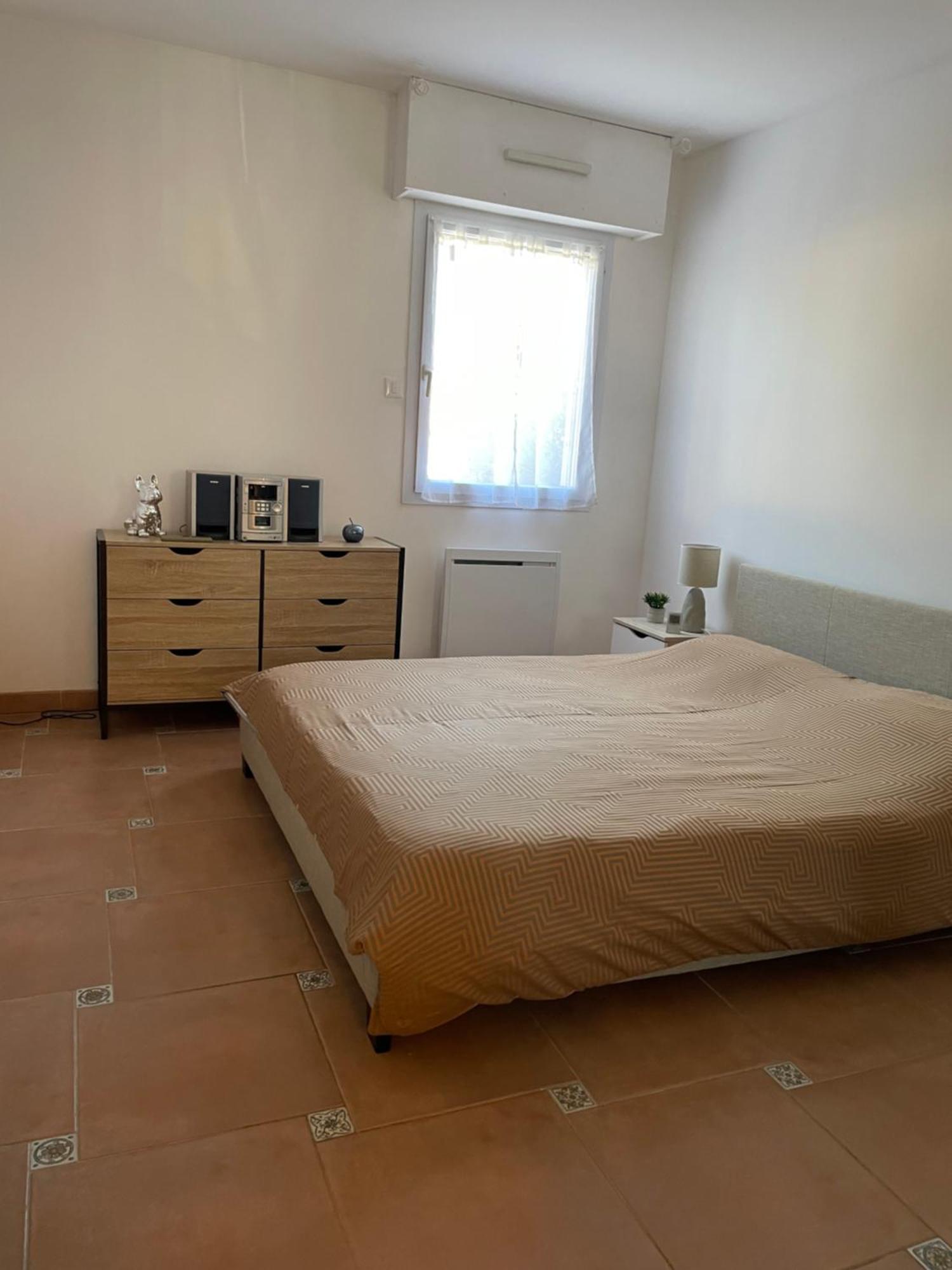 2 Pieces Saint Raphael Renove, Classe 4 Etoiles, 100 M Plages, Piscine, Tennis, Parc, Terrasse, Jardin Privatif Exteriör bild